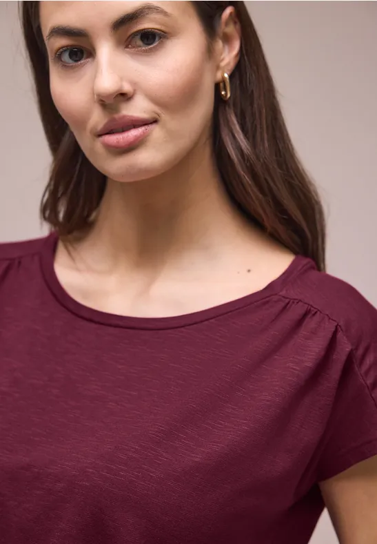 Shirt mit Rundhals und Raffung truffle red