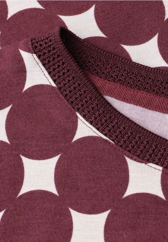 Shirt mit U-Boot-Ausschnitt und Print rustic rouge