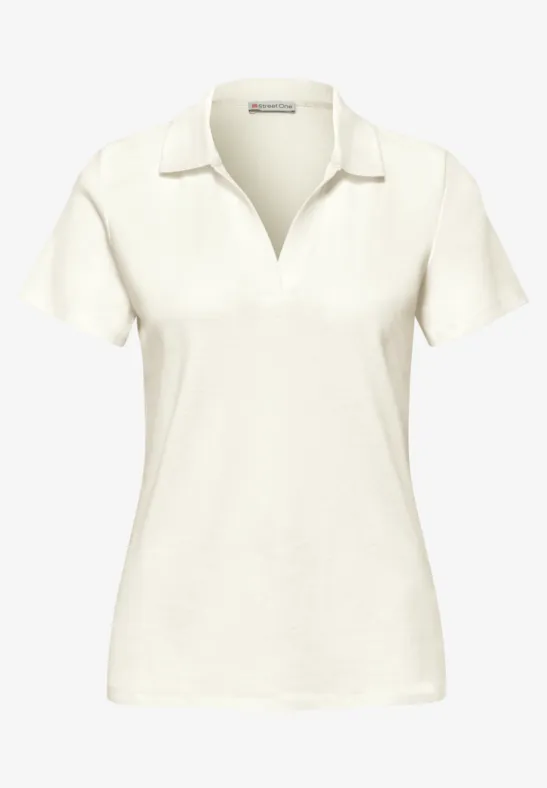 Effen witte poloshirt met korte mouwen en V-hals.