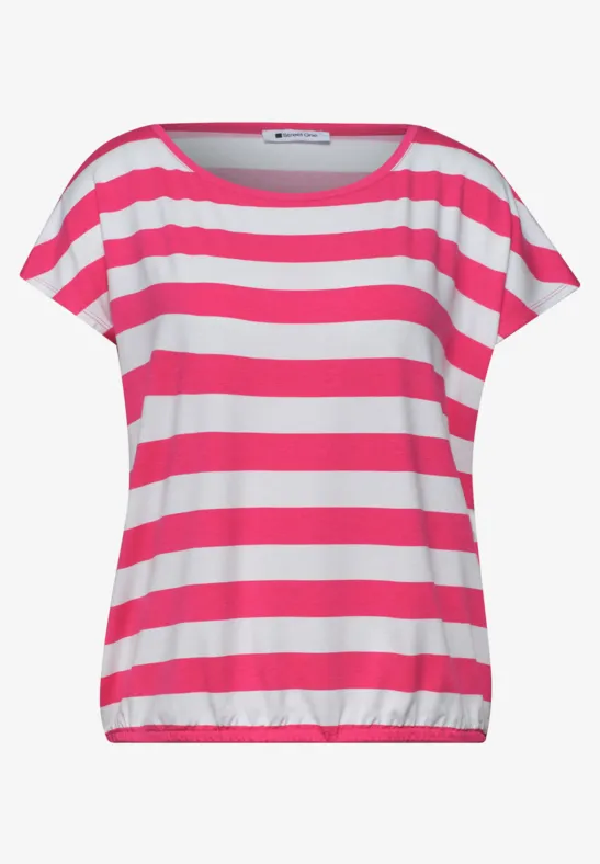 Lockeres T-Shirt mit kurzen Ärmeln und weißen sowie pinken Querstreifen.