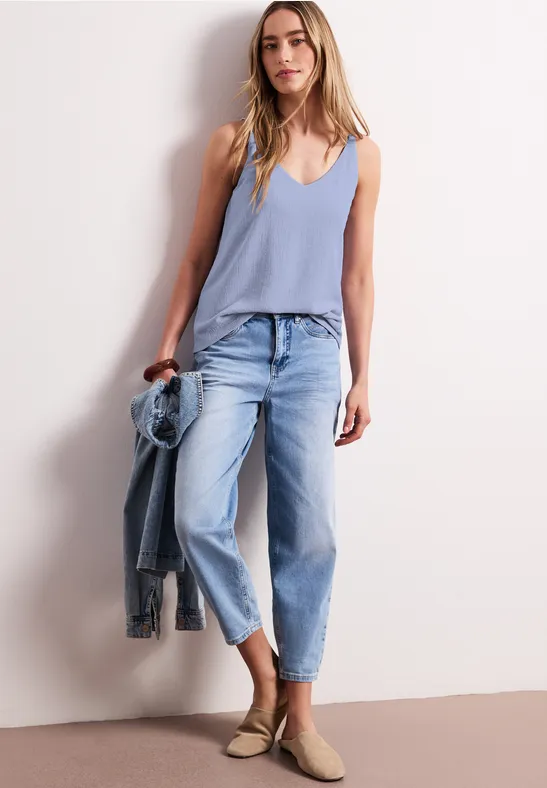 Top mit V-Neck und Strukturmix cashmere blue