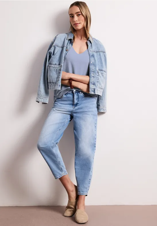 Top mit V-Neck und Strukturmix cashmere blue