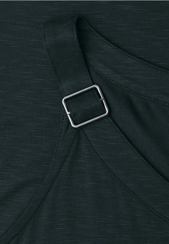 Zwarte stof met verstelbare zilverkleurige metalen gesp