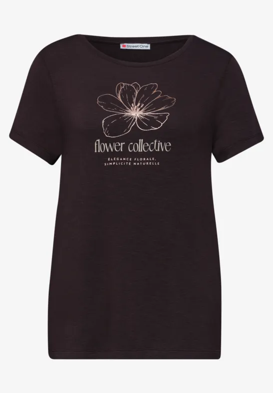 Zwart T-shirt met gouden bloemenlijn en opschrift 'flower collective'.