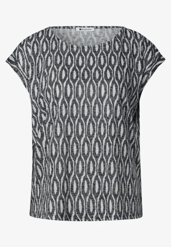 Kurzärmeliges, graues Damenshirt mit abstraktem Schwarz-Weiß-Muster.