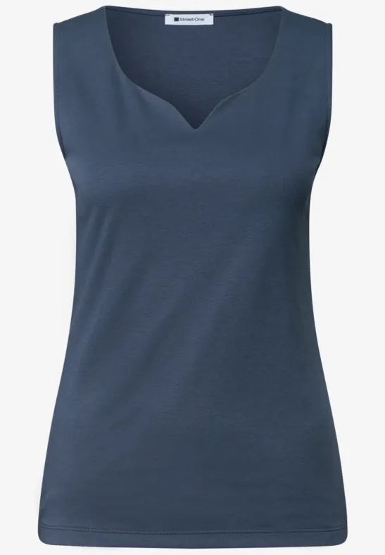 Donkerblauw mouwloos damestopje met subtiele V-hals.