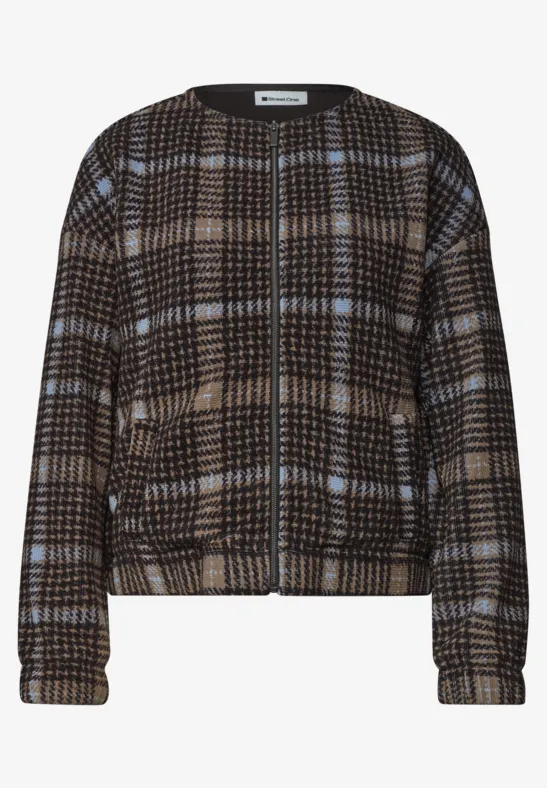 Veste droite à carreaux marron et noir avec touches bleu clair, fermeture zippée intégrale.