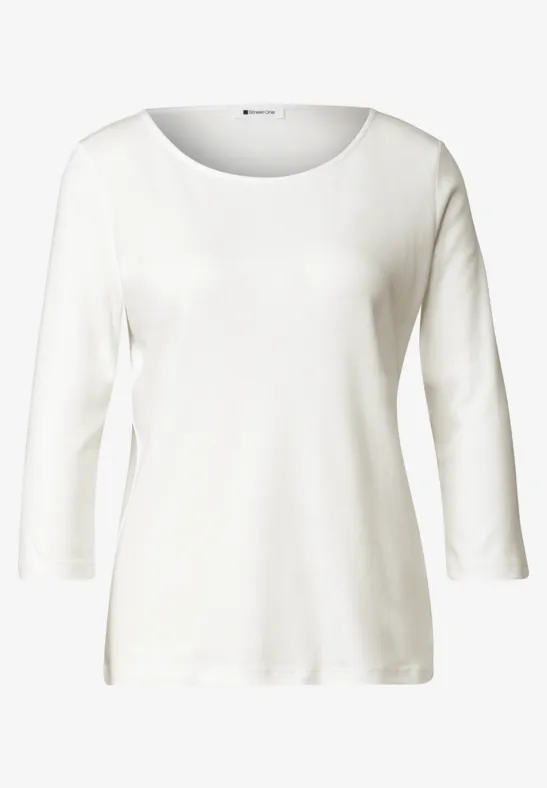 Einfaches weißes T-Shirt mit 3/4-Ärmeln und Rundhals für Damen.