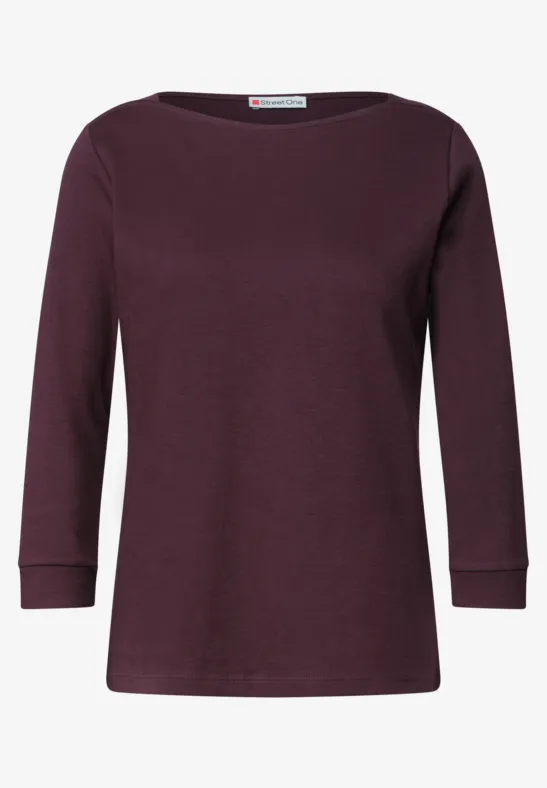 Dunkelrotes, schlichtes Langarmshirt mit weitem Rundhalsausschnitt