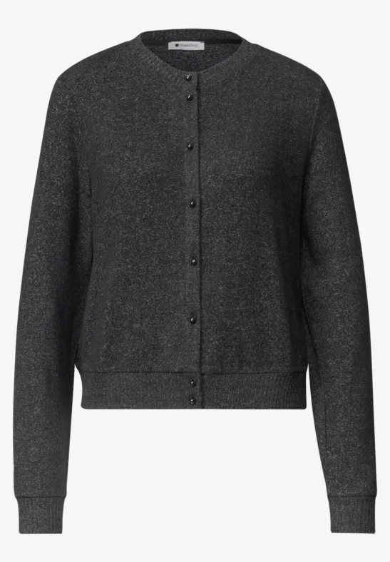 Ein schlichtes, langärmeliges Strick-Cardigan mit Knopfleiste in dunklem Grau.