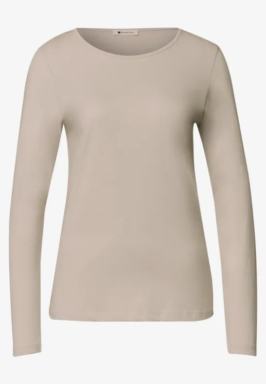 Beiges Langarmshirt mit Rundhalsausschnitt, schmaler Passform für Damen.