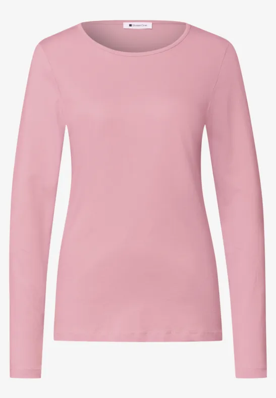 Rosa Langarmshirt mit Rundhalsausschnitt, schlicht und enganliegend.