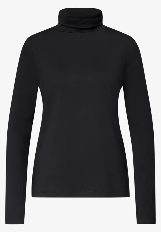 Schwarzer Rollkragenpullover mit langen Ärmeln.