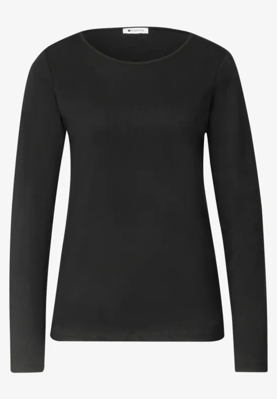 Ein schlichtes schwarzes Langarmshirt mit Rundhalsausschnitt.