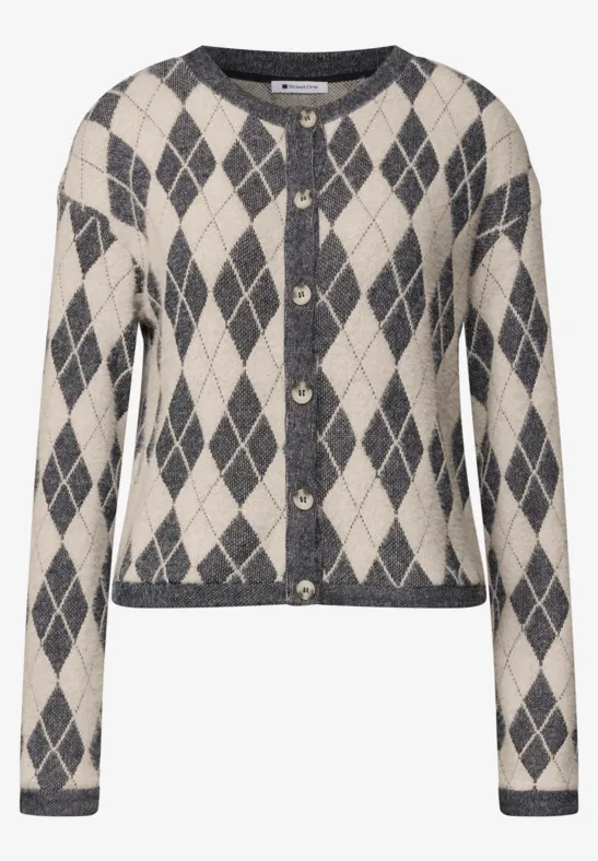 Beige-grauer Strick-Cardigan mit Rautenmuster und Knopfleiste.
