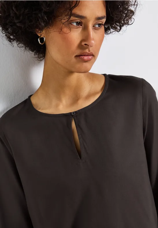 Rundhalsbluse mit Cut-Out deep roast brown