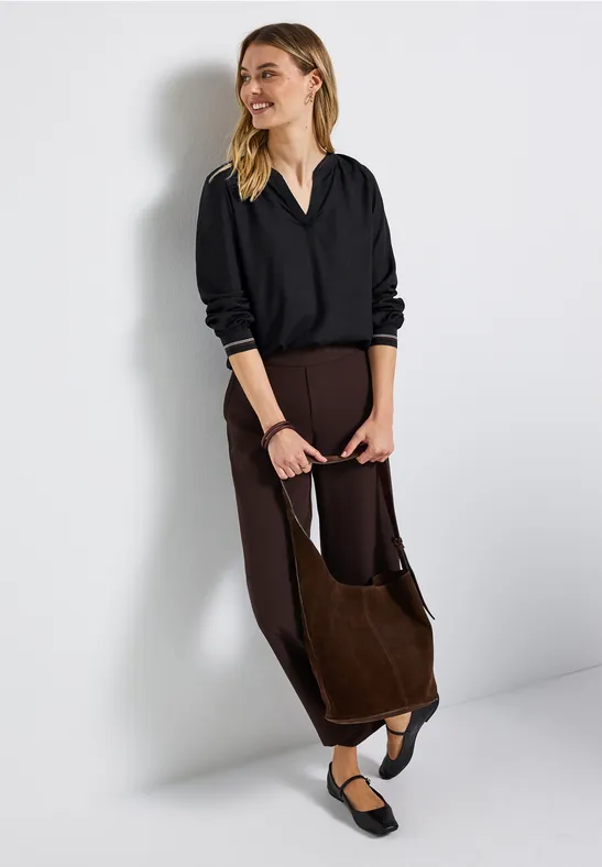 Split Neck Bluse mit Tape Black