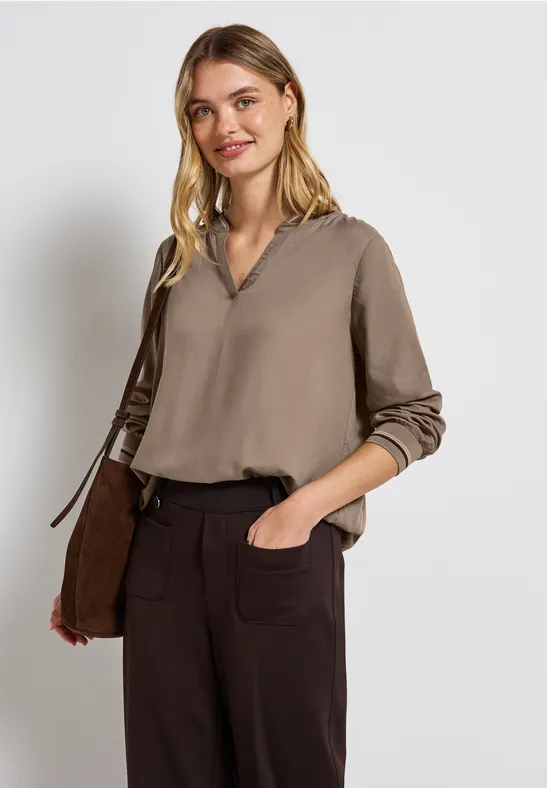 Split Neck Bluse mit Tape bark brown