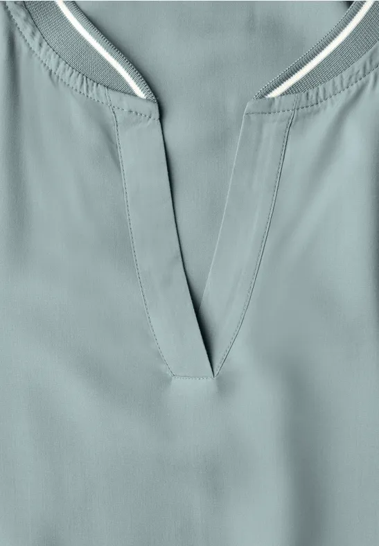 Split Neck Bluse mit Tape arona blue
