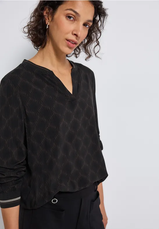 Split Neck Bluse mit Tape Black