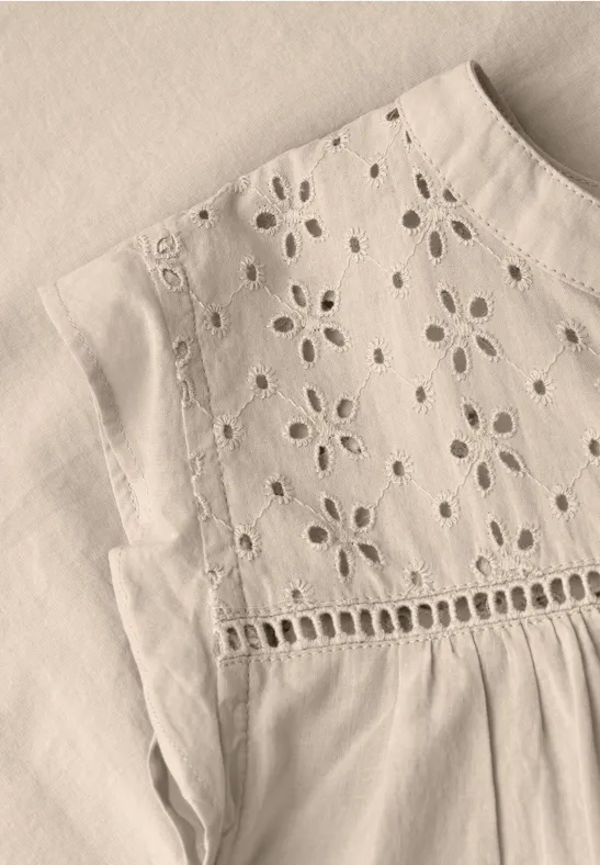 Bluzka z dekoltem typu split neck i detalami w stylu shiffley clay sand