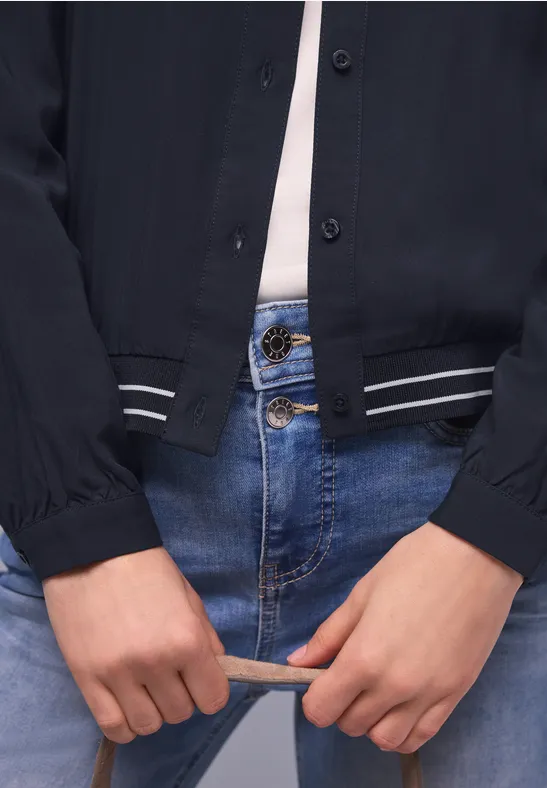 Overhemdblouse met college details shadowed navy