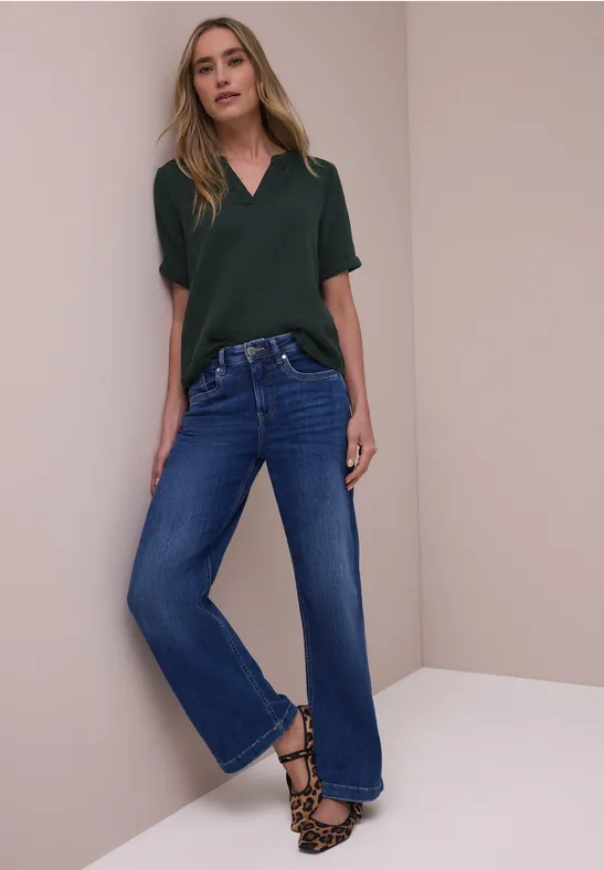 Kurzarm Bluse in Musselinqualität pine grove green