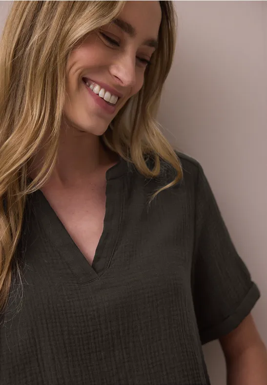 Blouse à manches courtes en qualité mousseline espresso brown