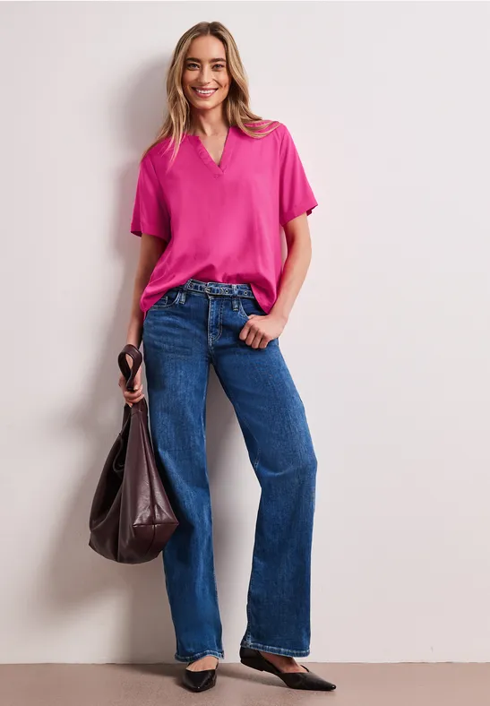 Blouse à manches courtes avec col fendu en couleur unie magenta dream