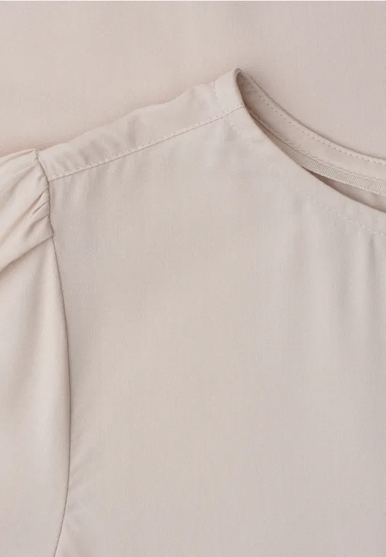 Beige Damenbluse mit rundem Halsausschnitt und gerafften Ärmeln