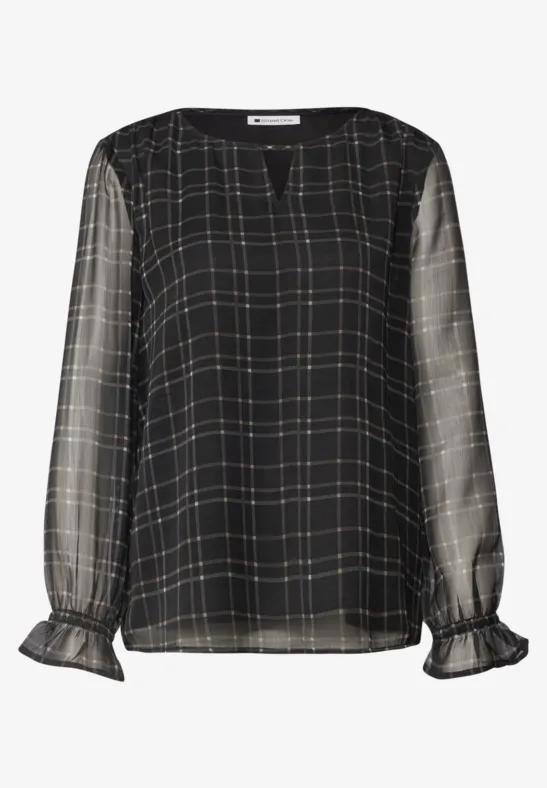 Schwarze, transparente Chiffon-Bluse mit feinem Karomuster und zarten Rüschen an den Ärmeln.