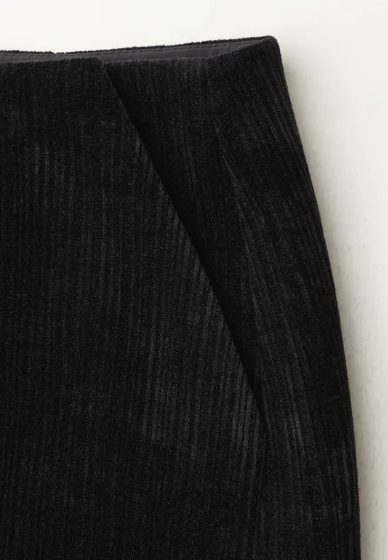 Chenille Rock Black