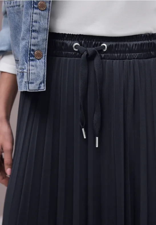 Midi-Rock aus Mesh in Plisséestruktur shadowed navy