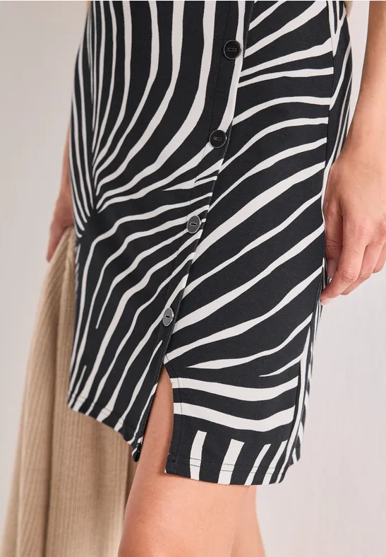 Robe midi zébrée noir et blanc avec boutons sur le devant et fente latérale