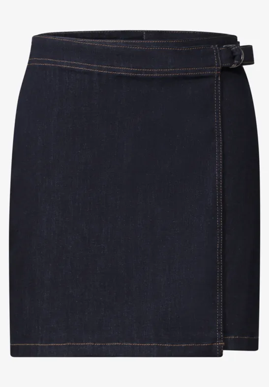 Donkerblauwe denim minirok met een subtiele zijklus voor een moderne uitstraling