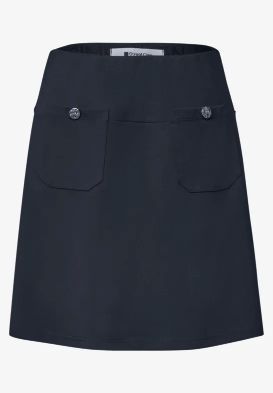 Dunkelblauer A-Linien-Minirock mit zwei aufgesetzten Taschen und Zierknöpfen an der Taille.
