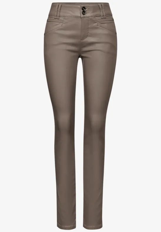 Slim Fit Coated Hose silk brown