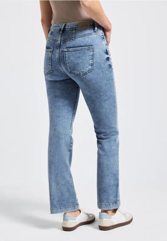 Bootcut Jeans light blue authentic washed
