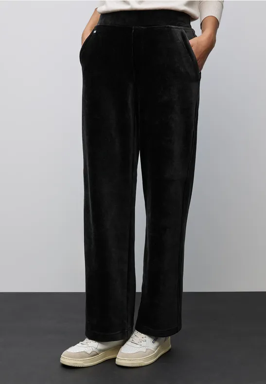 Straight Leg Cordhose Black