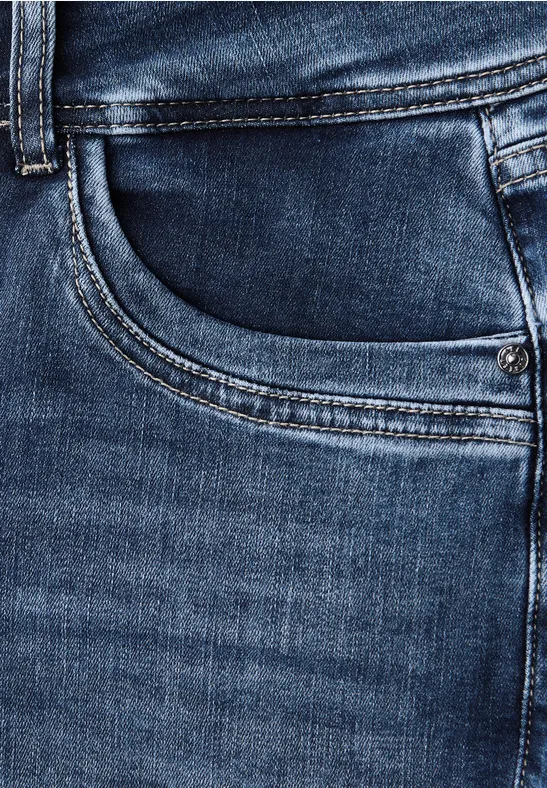 Casual Fit Jeans mid blue authentic washed