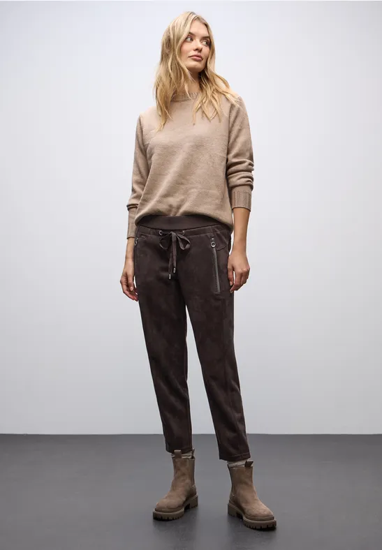 Loose Fit Velours Hose deep roast brown