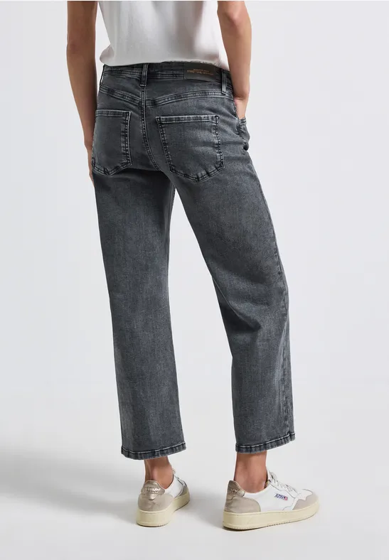 Straight Leg Destroyed Jeans soft grey washed