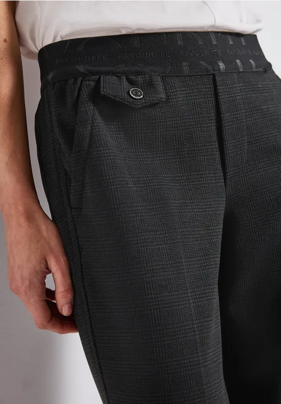 Geruite chino met band in de taille Black