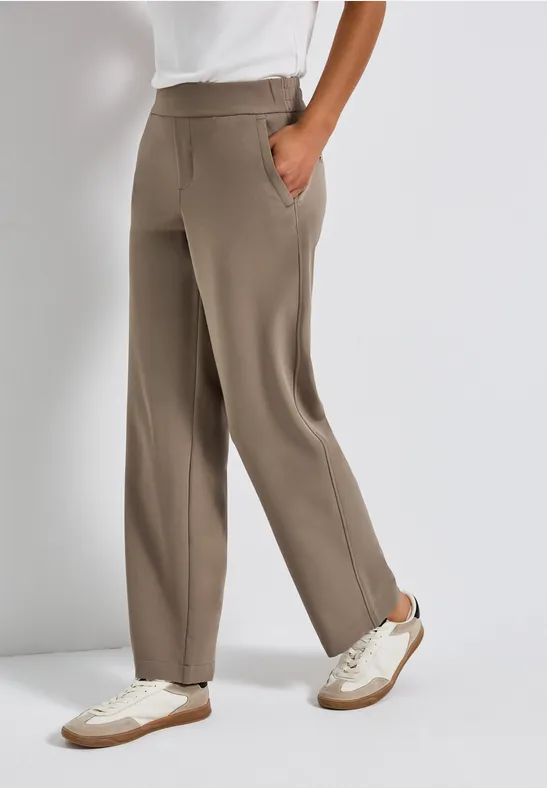 Pantalon en sergé Straight Legs bark brown
