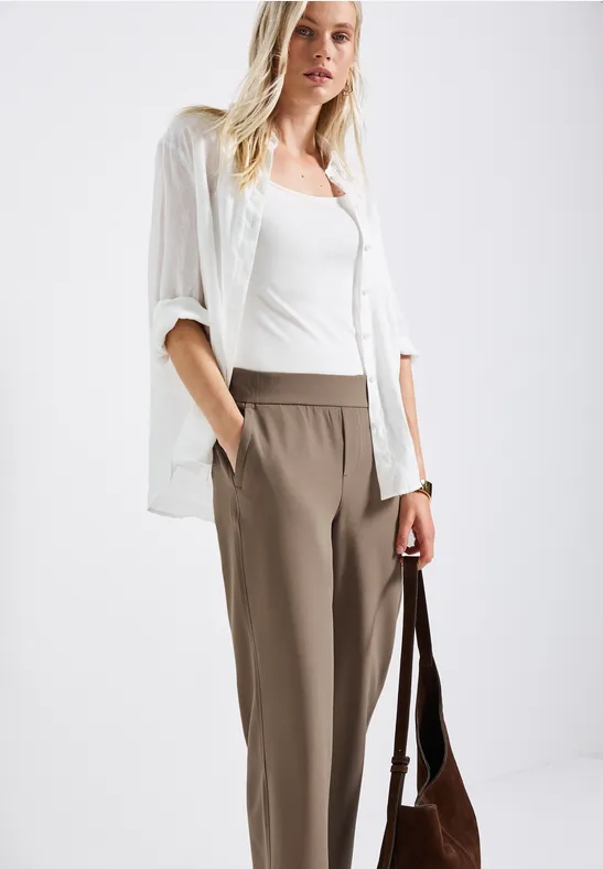 Broek met wijde pijpen in keperstof bark brown