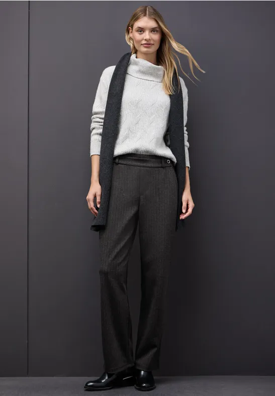 Straight Leg Hose Black
