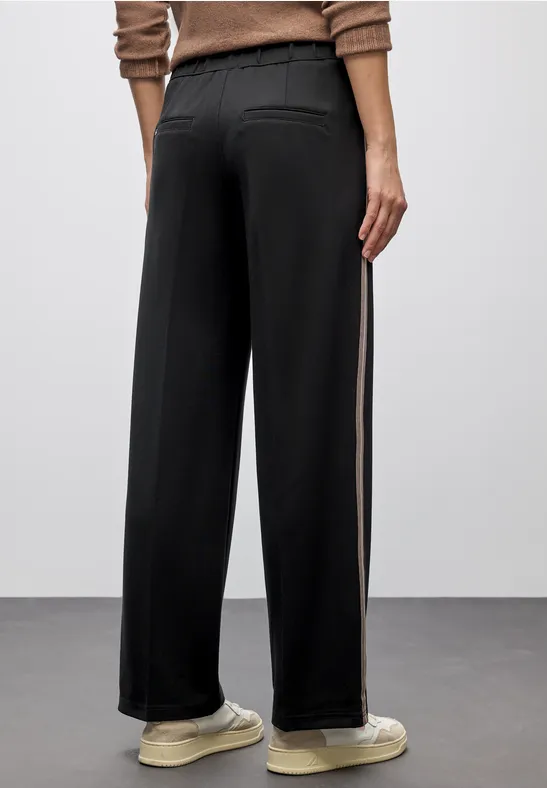 Straight Leg Hose Black