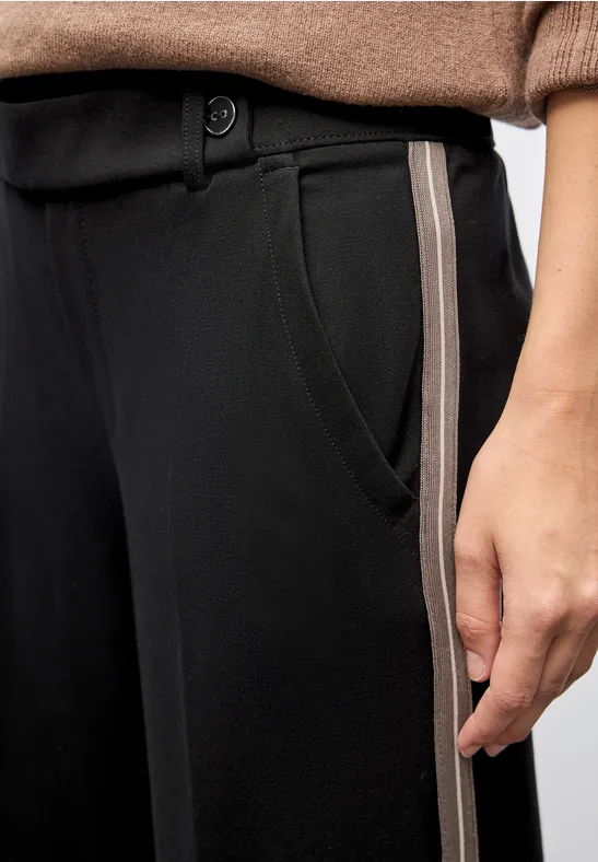 Straight Leg Hose Black