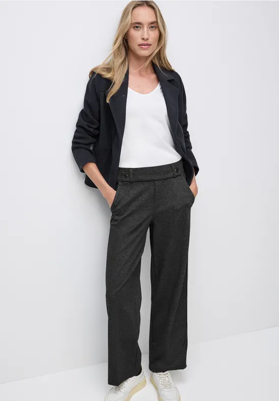 Straight Leg Hose mit Tape Black