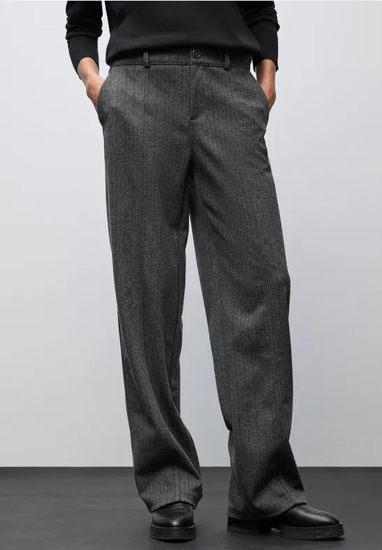 Straight Leg Hose Black
